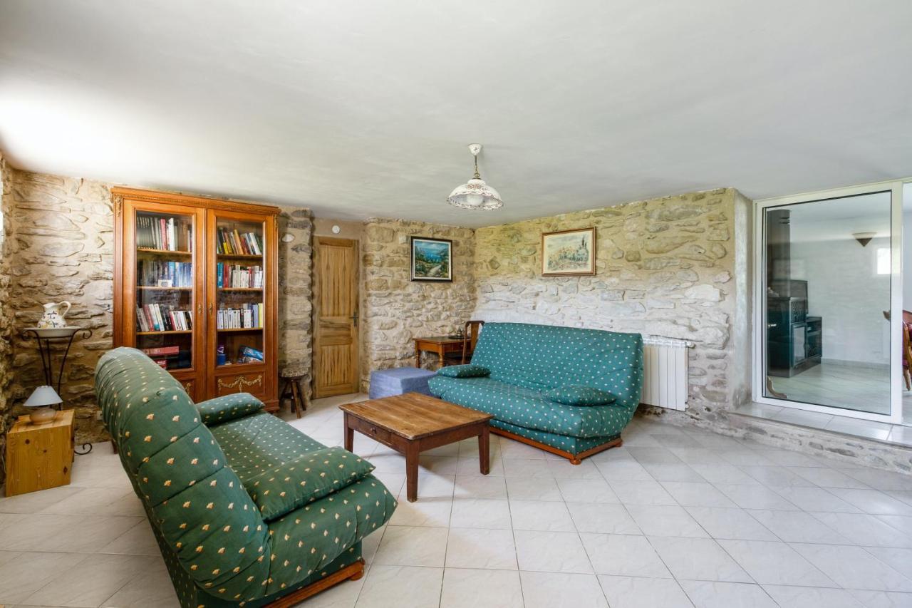Villa Charmante A La Tour-D'Aigues Avec Piscine Privee Exterior foto