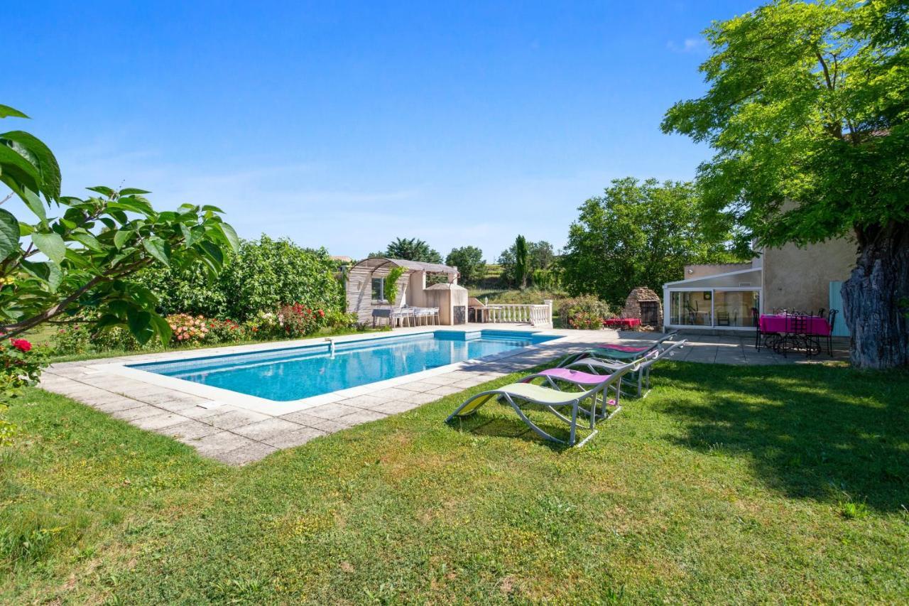 Villa Charmante A La Tour-D'Aigues Avec Piscine Privee Exterior foto
