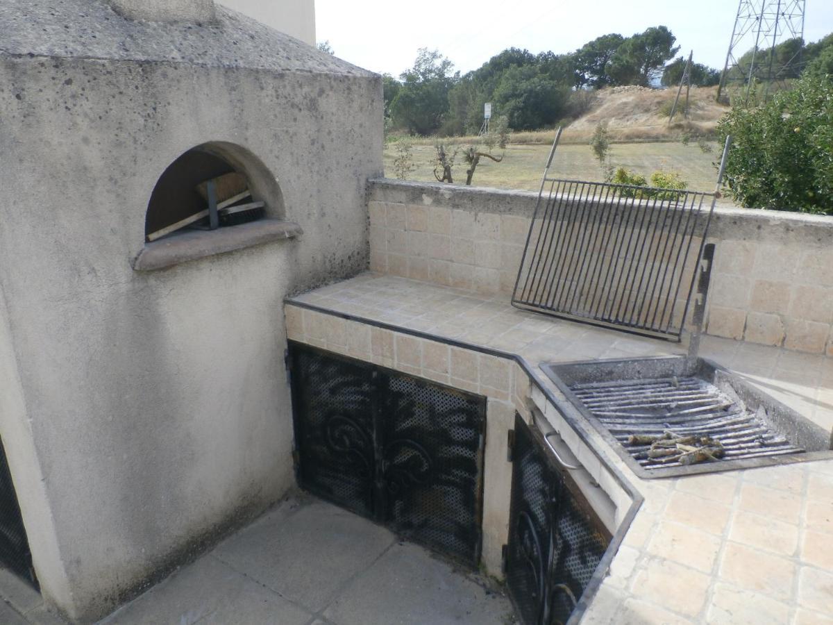 Villa Charmante A La Tour-D'Aigues Avec Piscine Privee Exterior foto